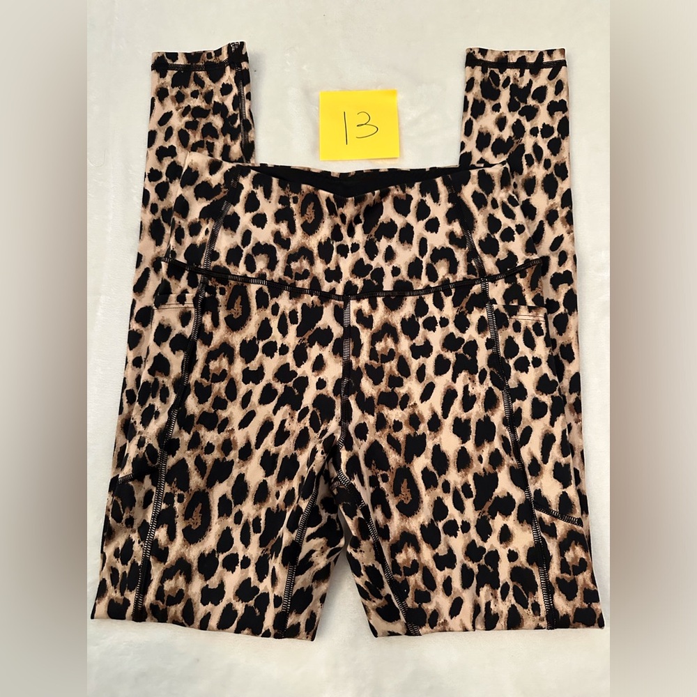 Victoria’s Secret Incredible Essential Legging